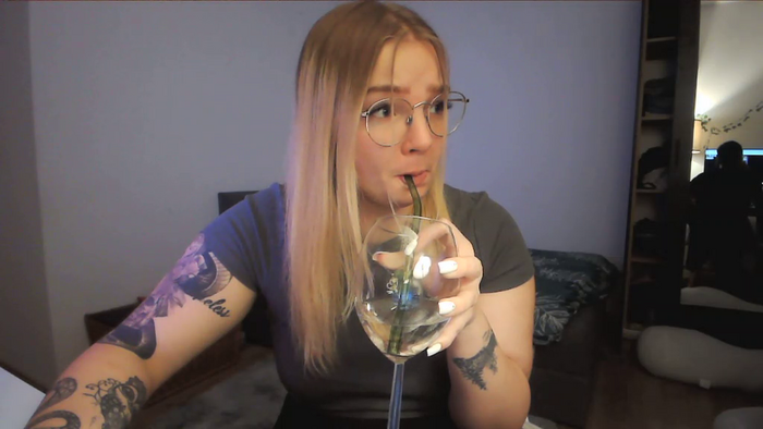 _Blondiebaby_