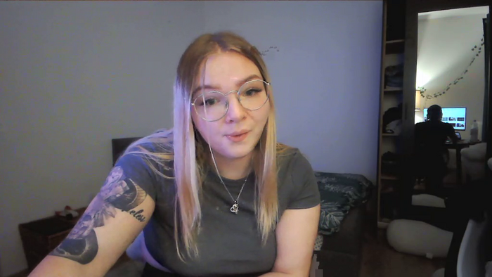 _Blondiebaby_