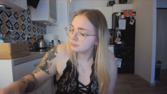 _Blondiebaby_