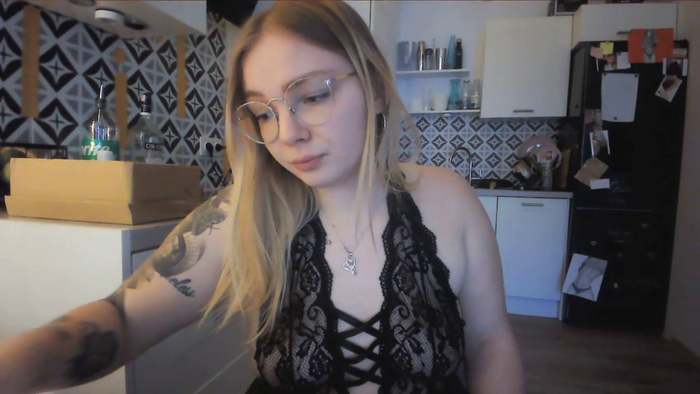 _Blondiebaby_