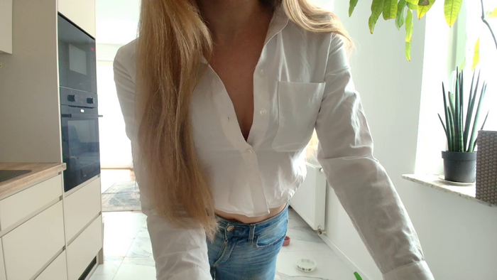 Lena6996