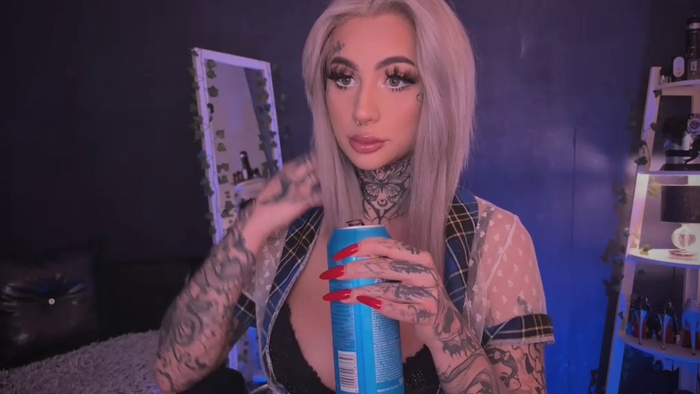 Dollybitch