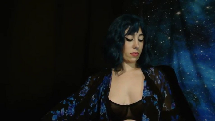 MissVikkiBlue
