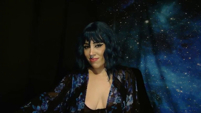 MissVikkiBlue