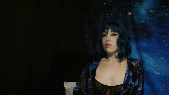 MissVikkiBlue