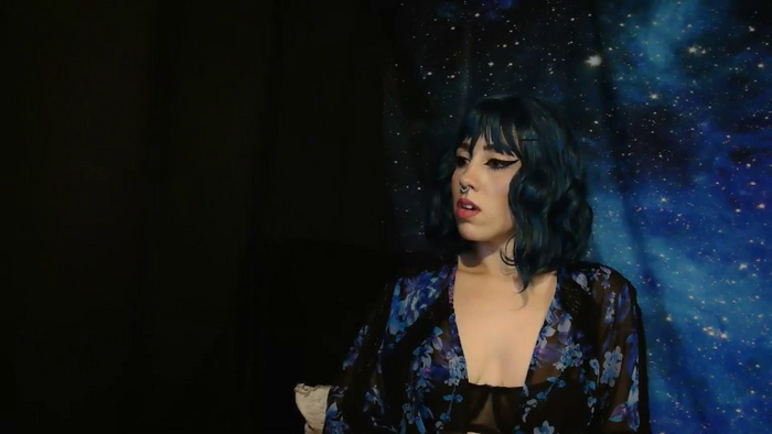MissVikkiBlue