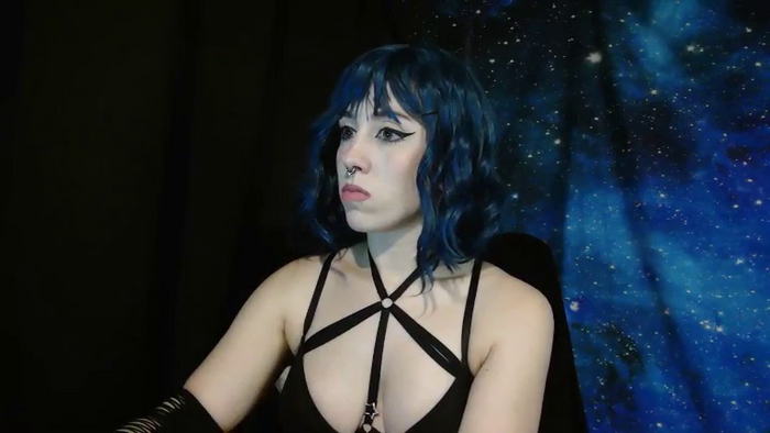 MissVikkiBlue