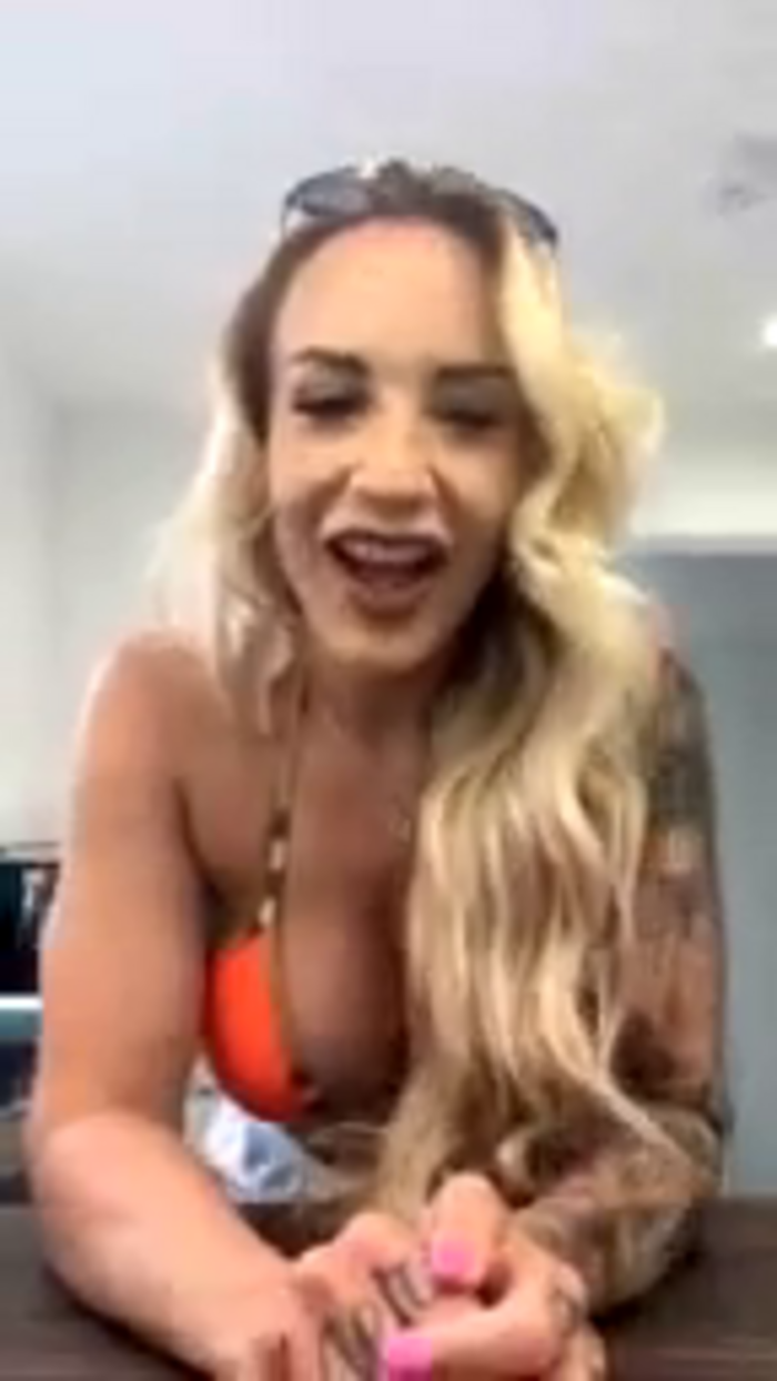 VivianUK