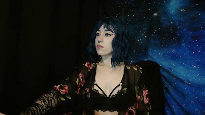 MissVikkiBlue