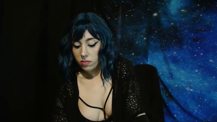 MissVikkiBlue
