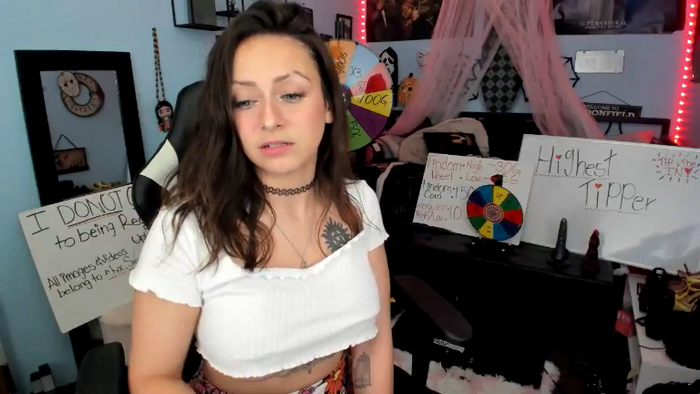 Alyx_Singer