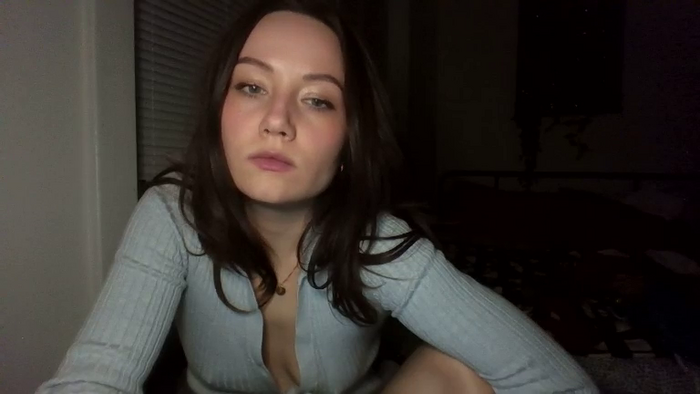 MiaHolland