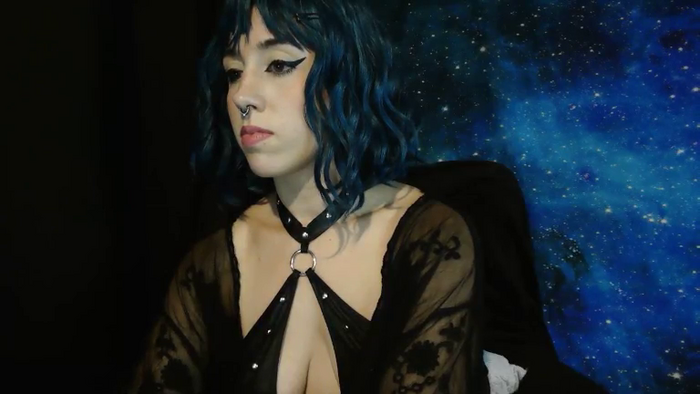 MissVikkiBlue