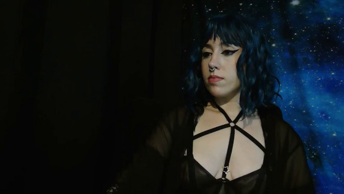 MissVikkiBlue