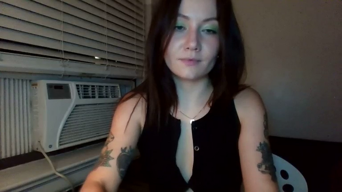 MiaHolland