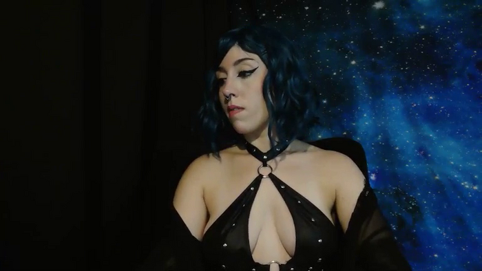 MissVikkiBlue