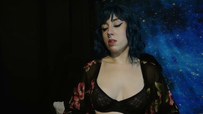 MissVikkiBlue