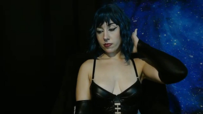 MissVikkiBlue