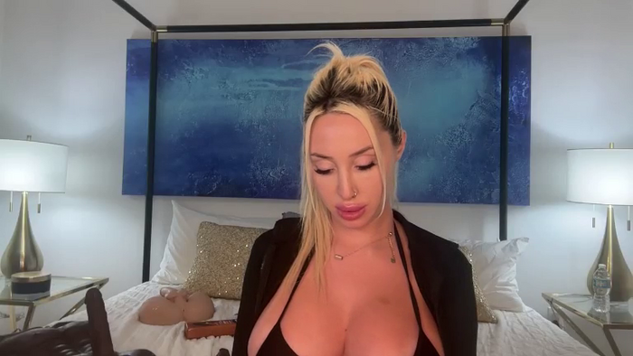 AmandaAndrewsxx