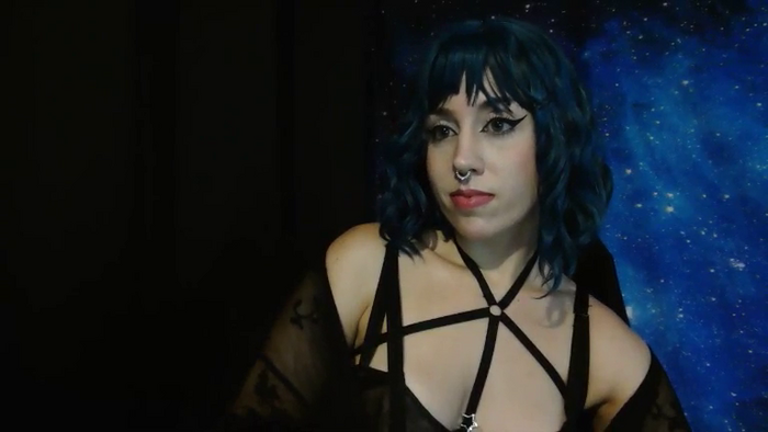MissVikkiBlue