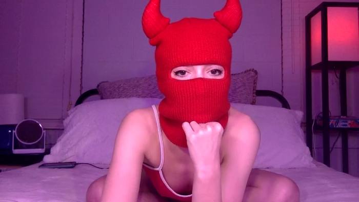 AlyzaFox