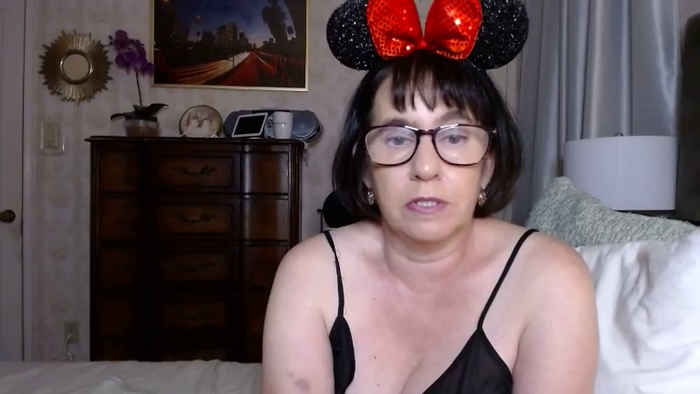 Luscious_Linda
