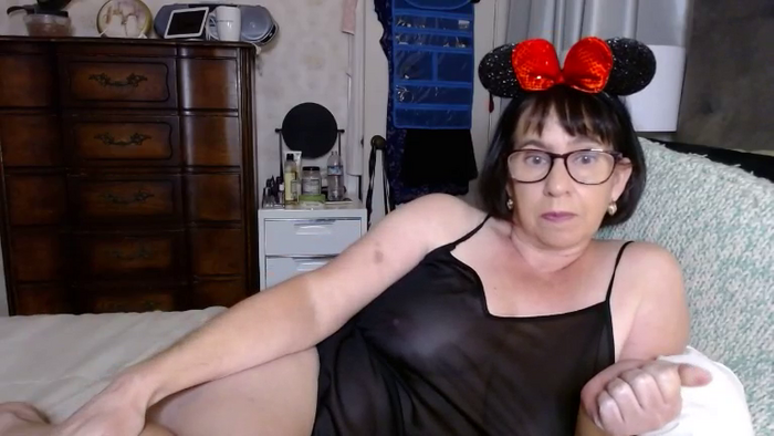 Luscious_Linda