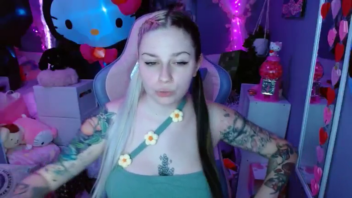 Angelina_Glass