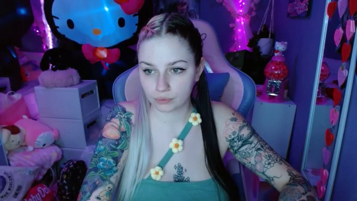 Angelina_Glass