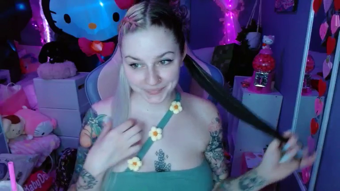 Angelina_Glass