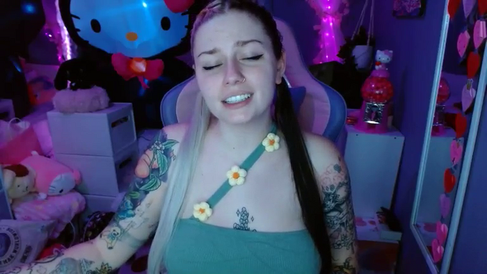 Angelina_Glass