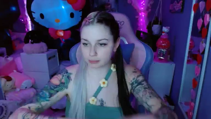 Angelina_Glass