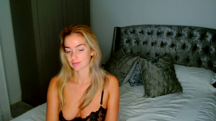 BlondieMiaaUK