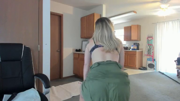 Hottyhousewife18