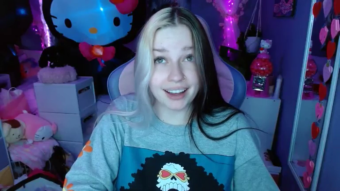 Angelina_Glass