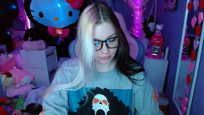 Angelina_Glass