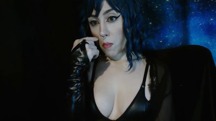 MissVikkiBlue
