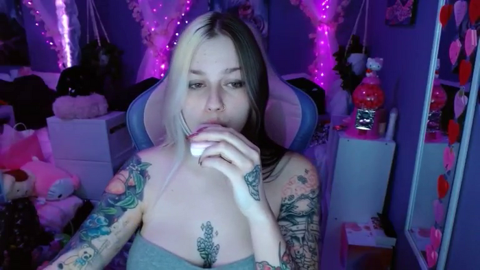 Angelina_Glass