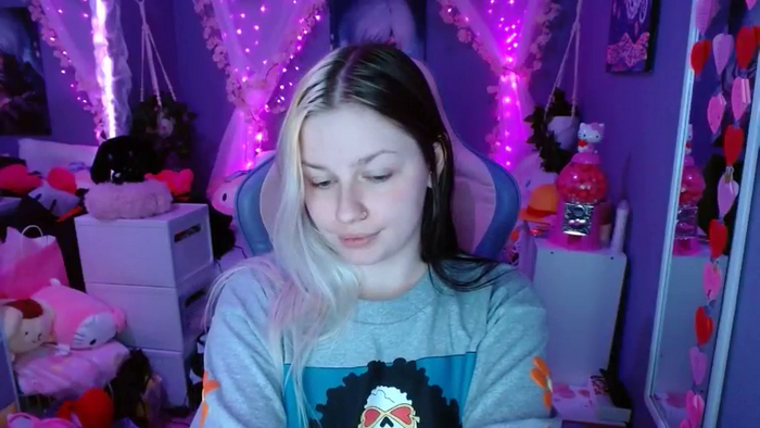 Angelina_Glass