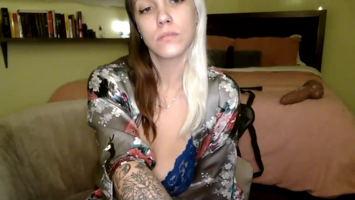 GoddessFoxxiSilk
