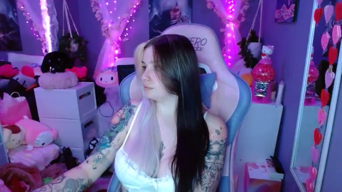 Angelina_Glass