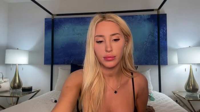 AmandaAndrewsxx