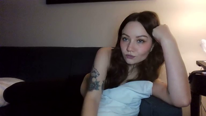 MiaHolland