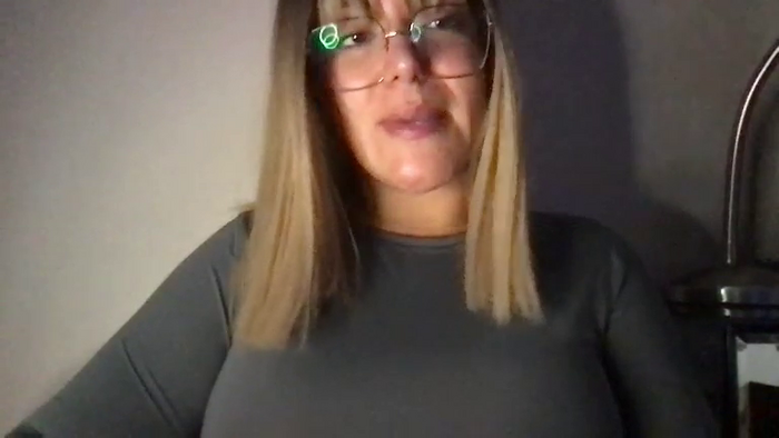 MistressLouUK