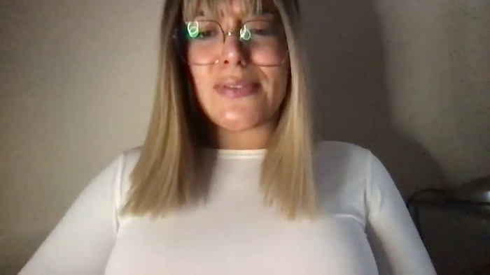 MistressLouUK