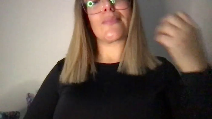 MistressLouUK