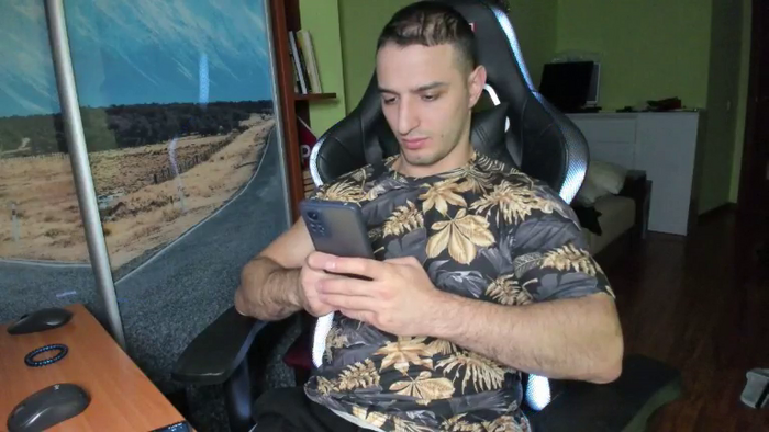 Adam_hot