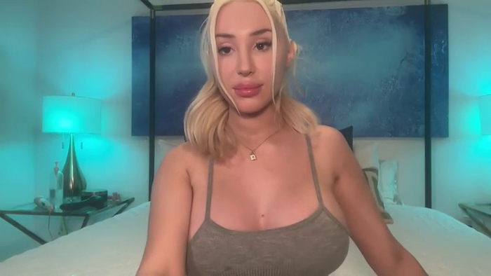 AmandaAndrewsxx