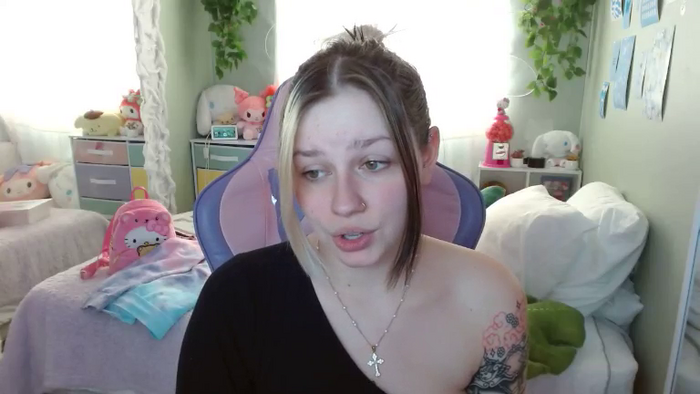 Angelina_Glass