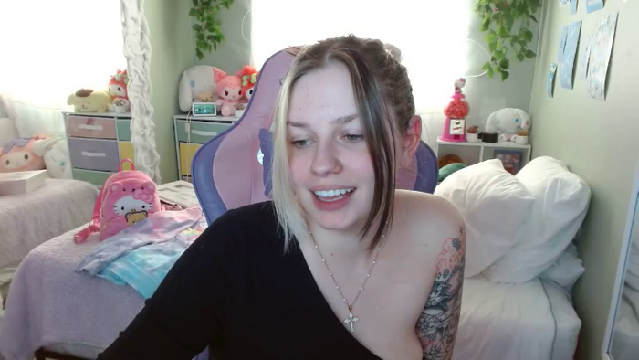 Angelina_Glass